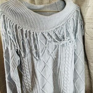 Fate woman’s gray sweater with fringe size large